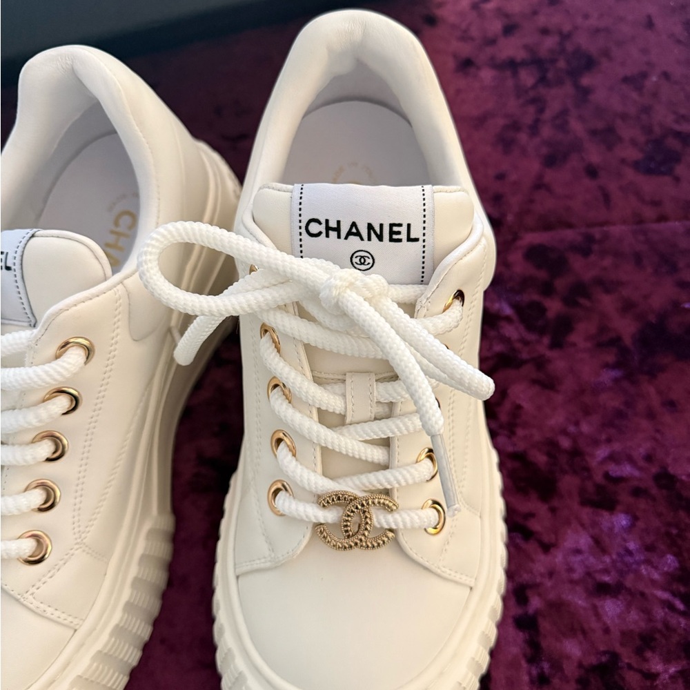 Women's Cream Sneakers - Picture 4 of 5